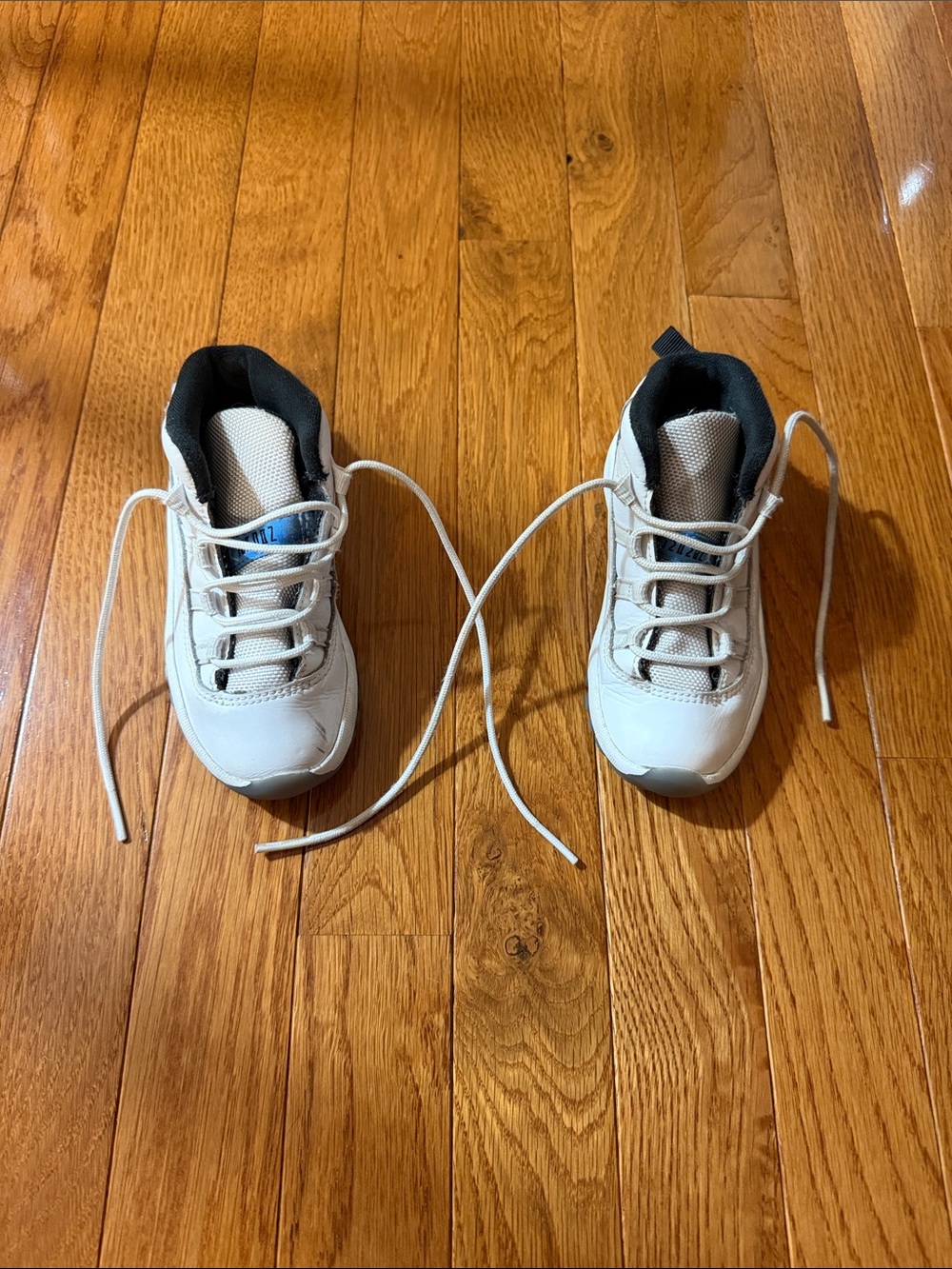9C Nike Kids White and Black Athletic Sneakers